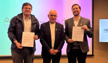 Firma convenio AChM
